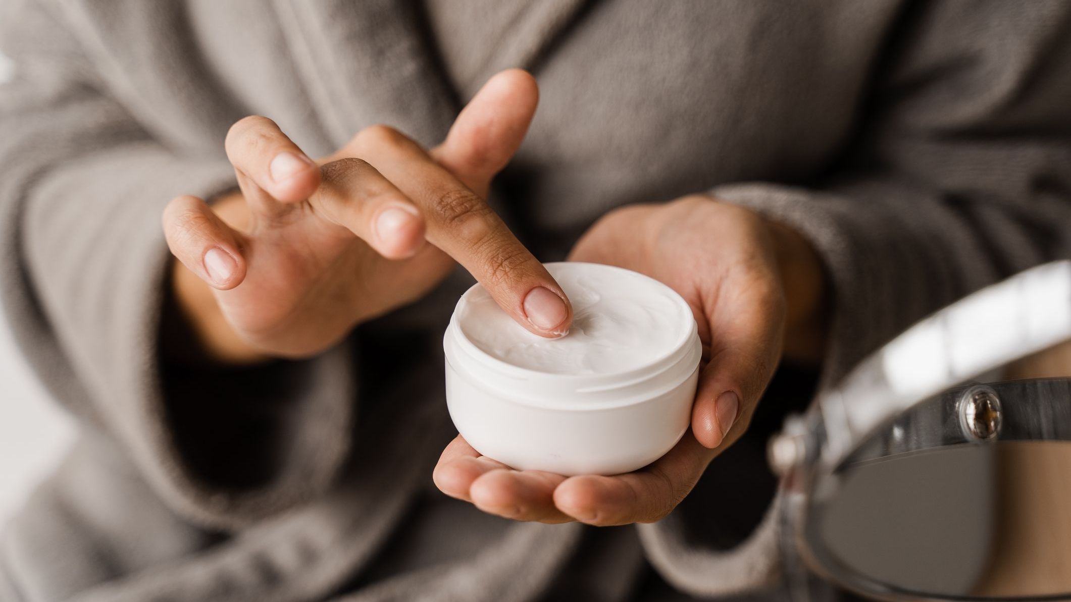 Sommeren kan ses i huden – disse populære produkter er lavet til pigmentering og tørhed